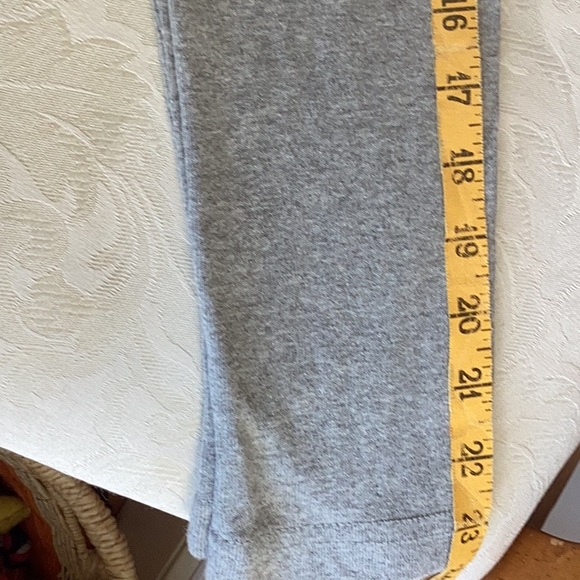 Hard Rock Cafe Orlando long sleeve gray t-shirt, size Medium. Never worn. NWOT - Picture 12 of 13